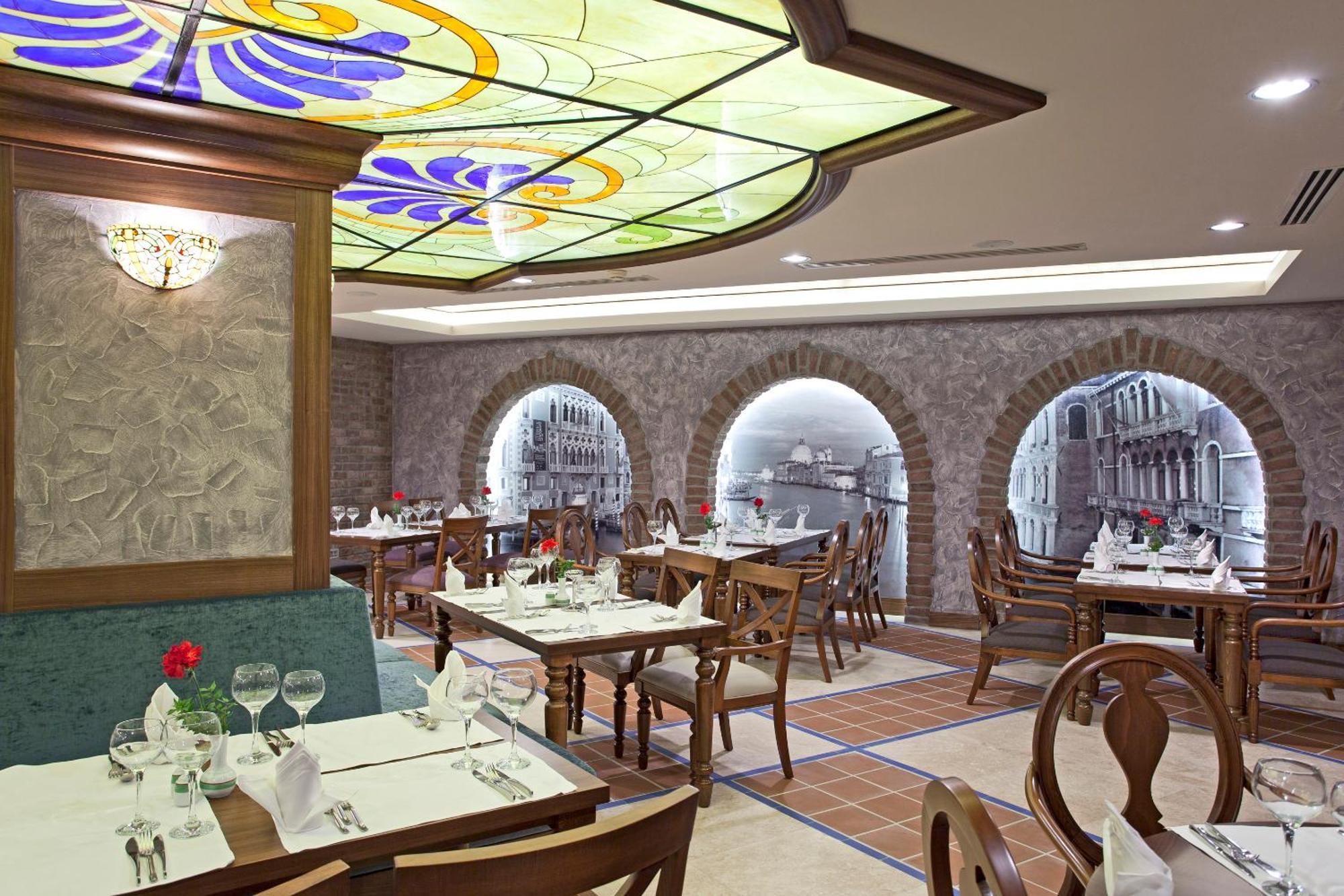 Resort Sirene 5*